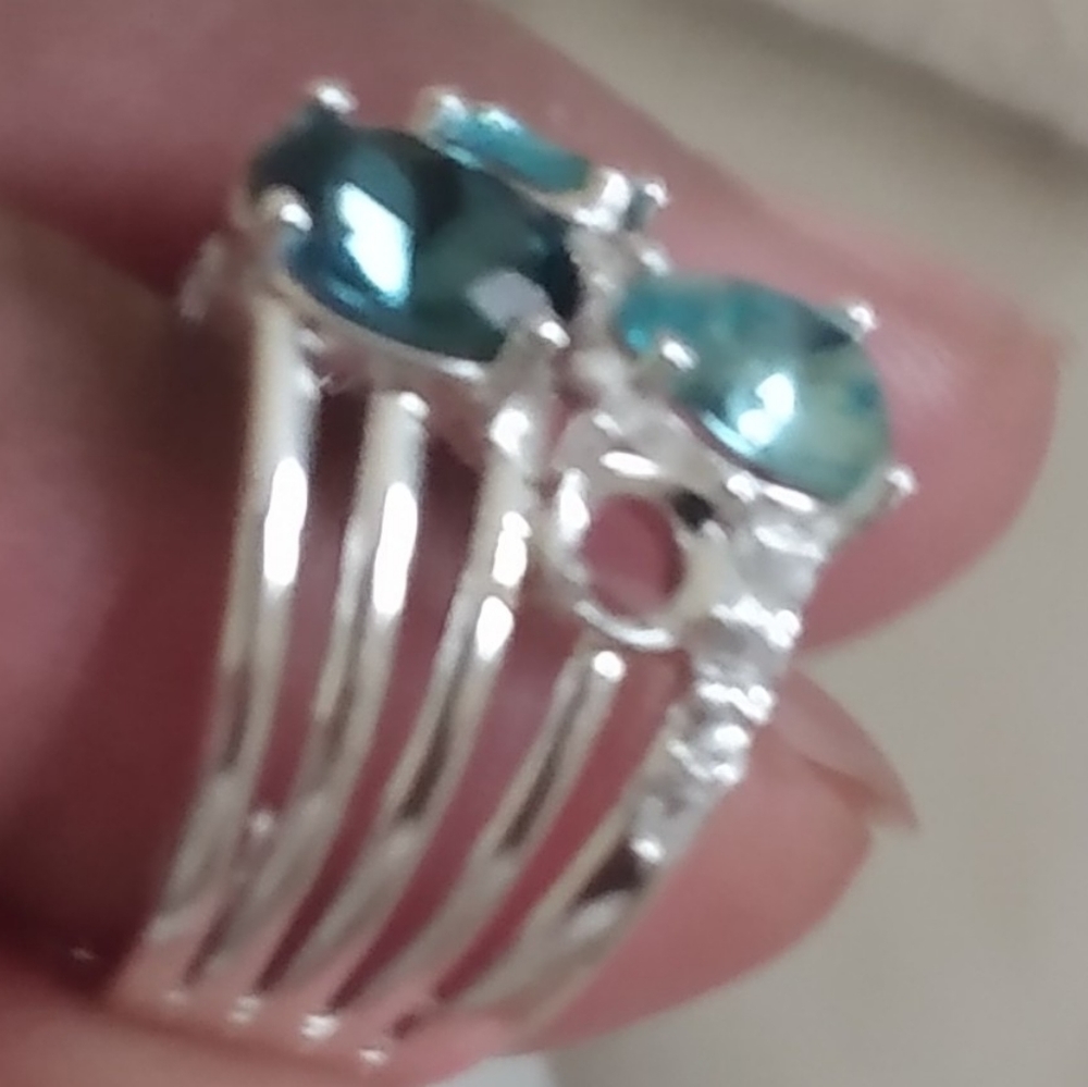 Ring - Picture 5 of 7